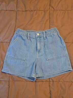 Old Navy Girls Light Blue Denim Cargo Shorts (Size 14)